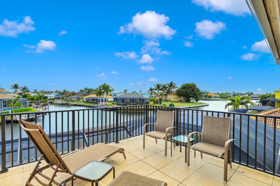 99 Gulfport Ct, Marco Island, FL 34145