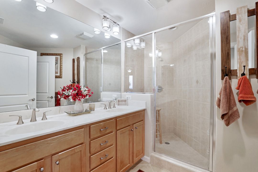 5781 Cape Harbour Dr #809, Cape Coral, FL 33914