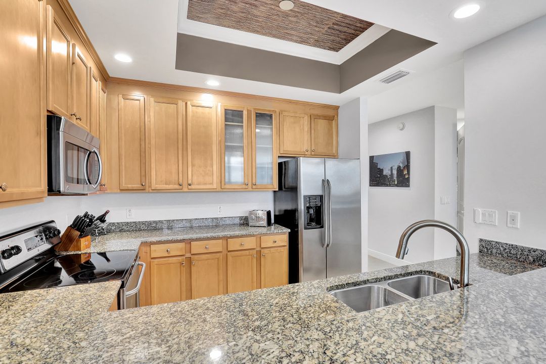 2090 W First St, Fort Myers, FL 33901