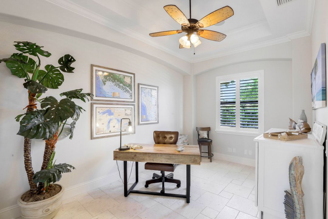 842 Elm Ct, Marco Island, FL 34145