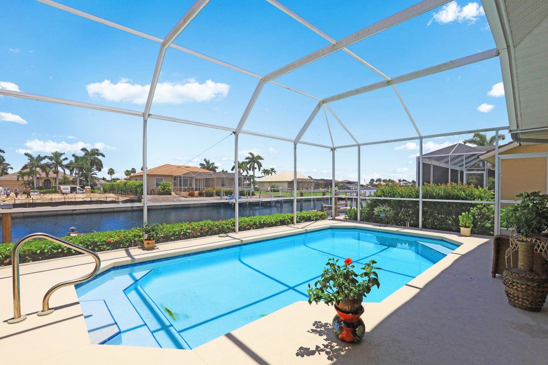 371 Capistrano Ct, Marco Island, FL 34145