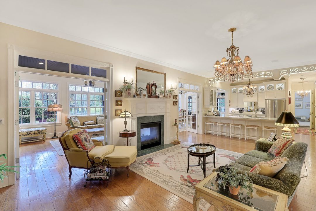 5760 Golden Oaks Ln, Naples, FL 34119