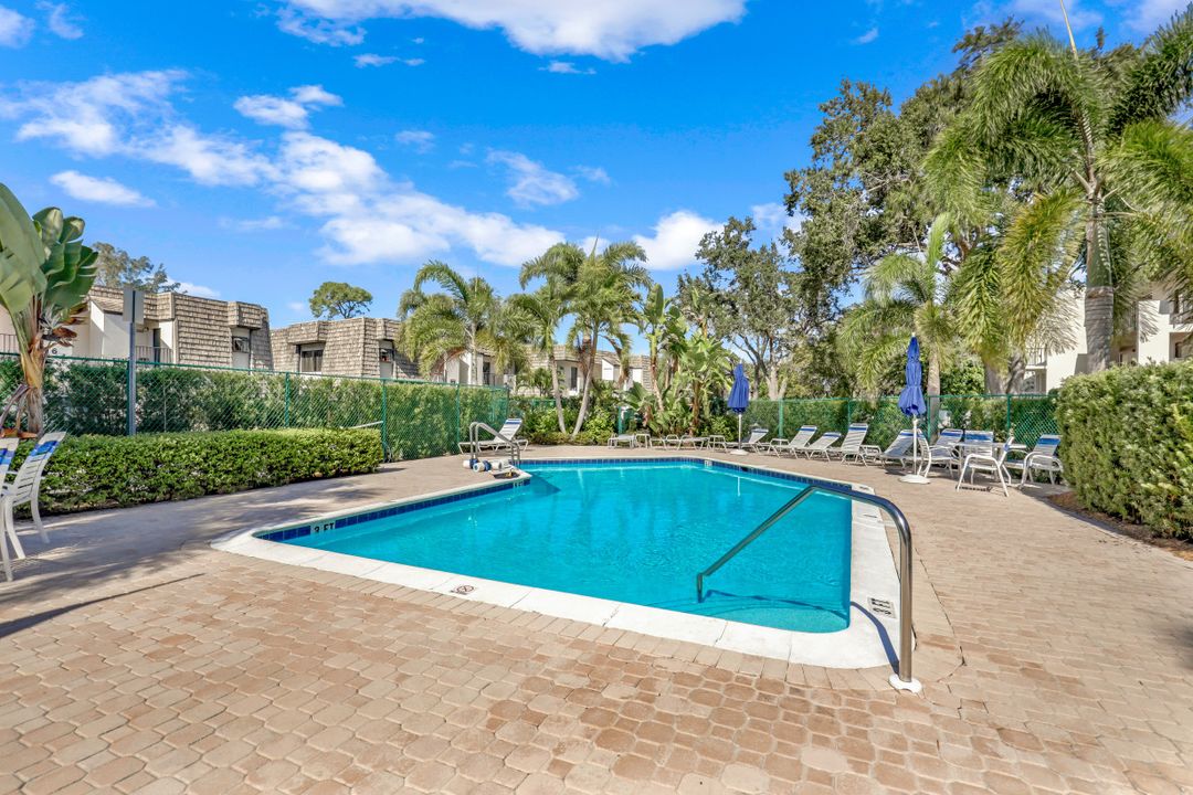 1541 Oyster Catcher Point, Naples, FL 34105