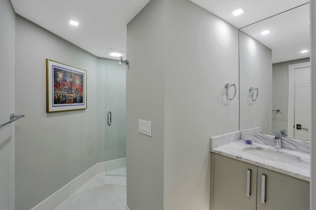 4051 Gulf Shore Blvd N #1101, Naples, FL 34103