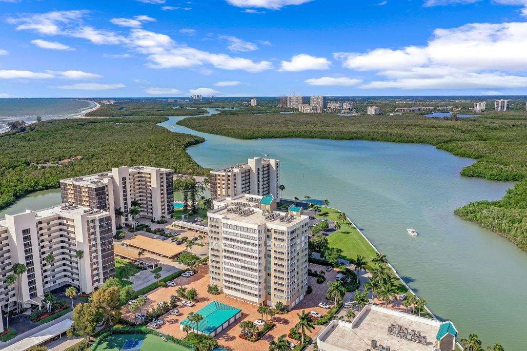 21 Bluebill Ave #404, Naples, FL 34108