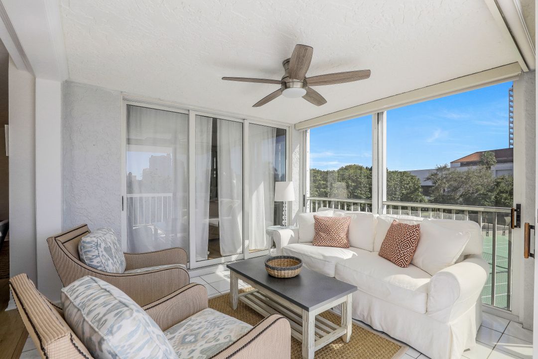 5501 Heron Point Dr #202, Naples, FL 34108