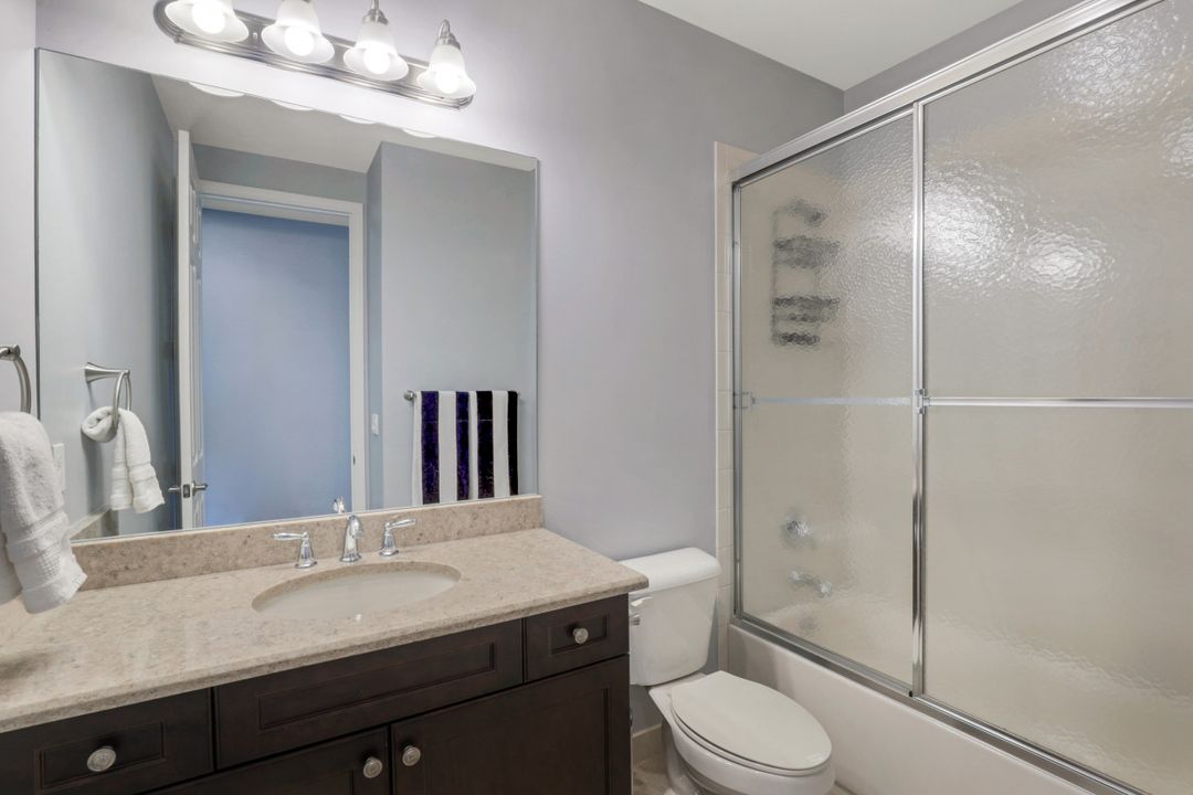 3082 Hudson Ter, Naples, FL 34119