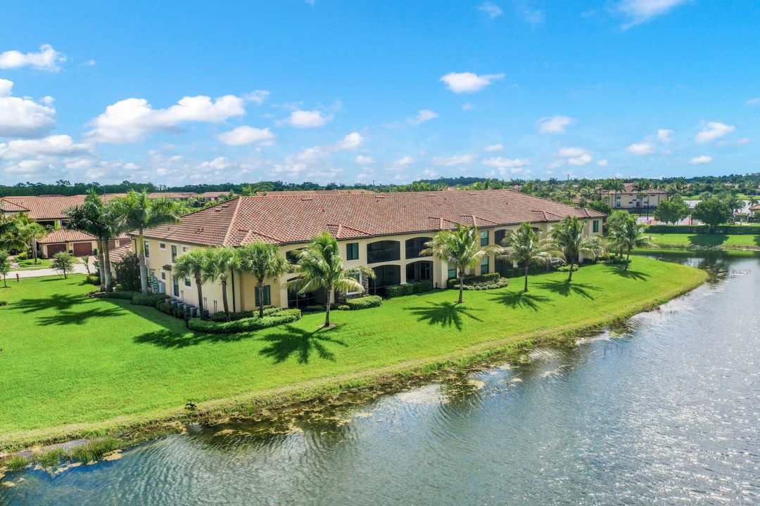 9528 Avellino Way #2515, Naples, FL 34113