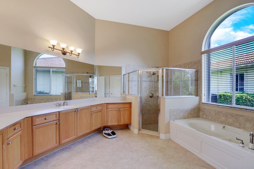 8709 Paseo De Valencia St, Fort Myers, FL 33908