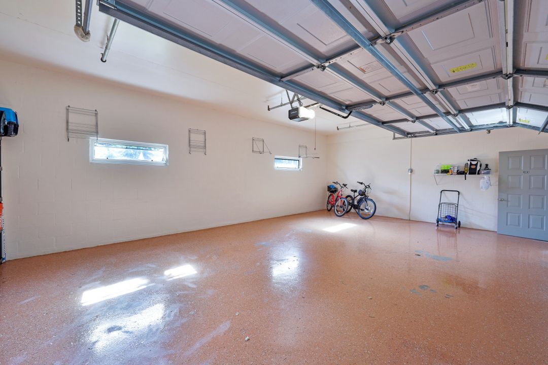 743 Bentwater Cir #203, Naples, FL 34108