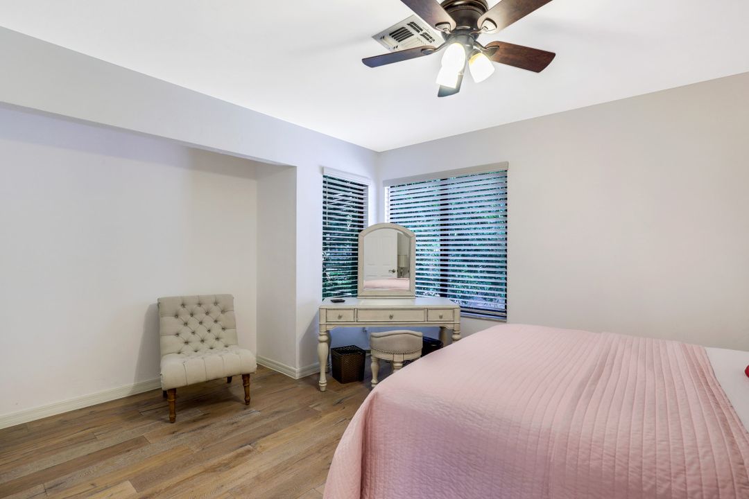 27100 Oakwood Lake Dr, Bonita Springs, FL 34134