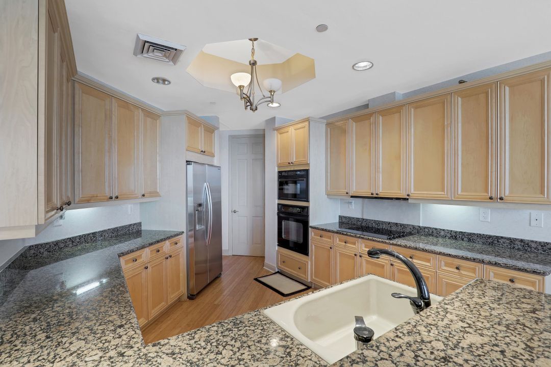 1069 Bald Eagle Dr #S 502, Marco Island, FL 34145