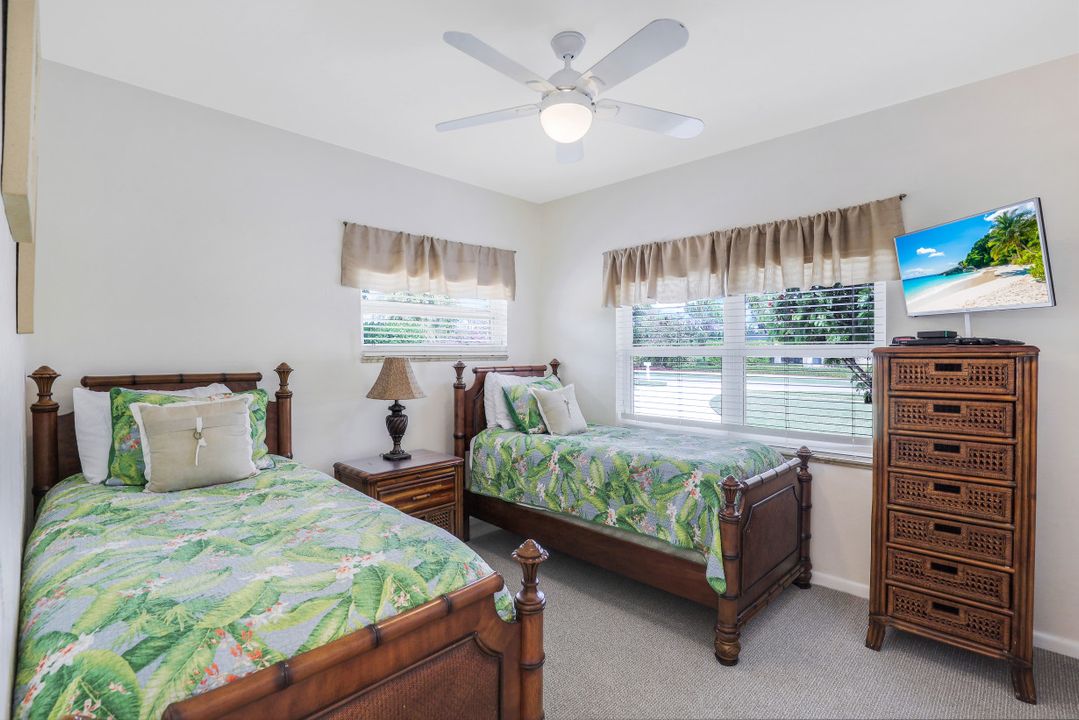 550 Inlet Dr, Marco Island, FL 34145