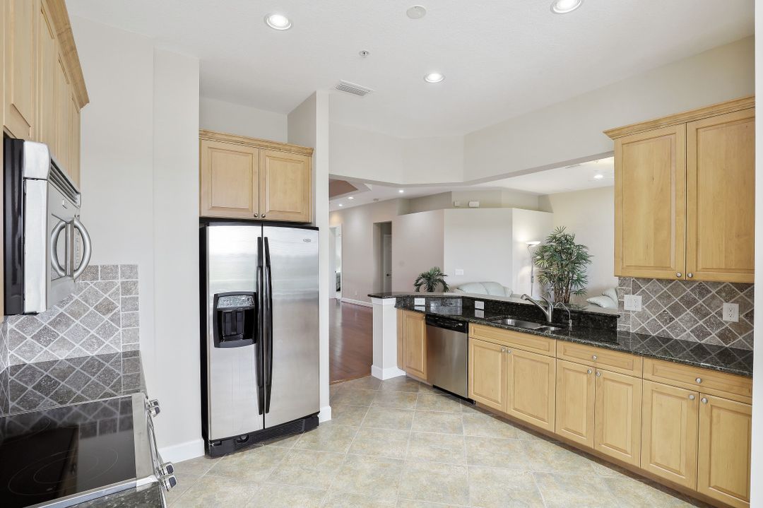 13033 Pennington Pl #202, Fort Myers, FL 33913