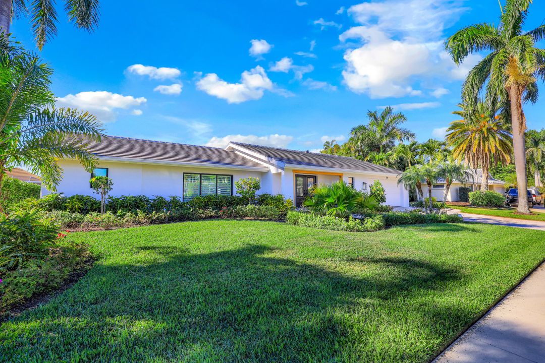 334 Polynesia Ct, Marco Island, FL 34145