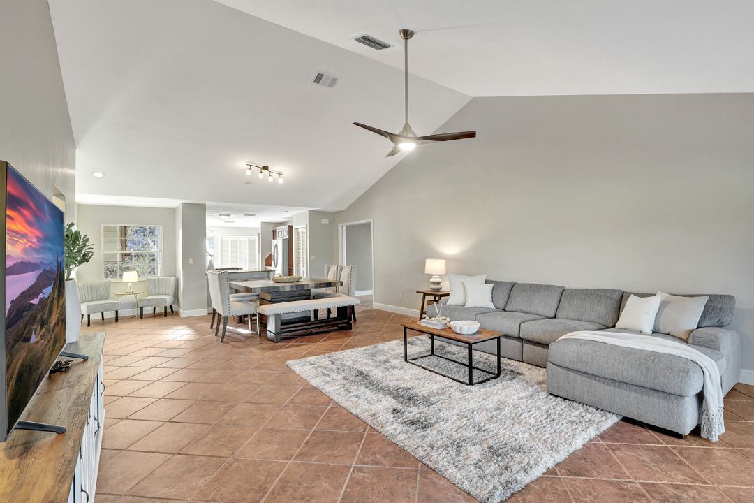 253 Via Perignon, Naples, FL 34119