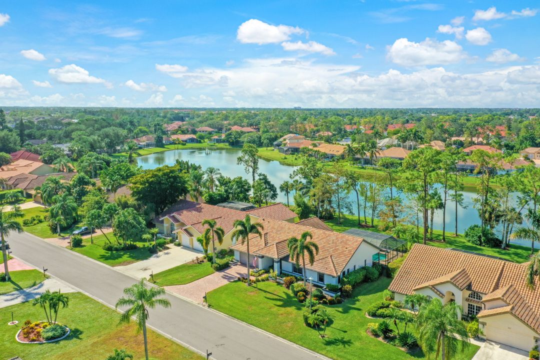 381 Henley Dr, Naples, FL 34104