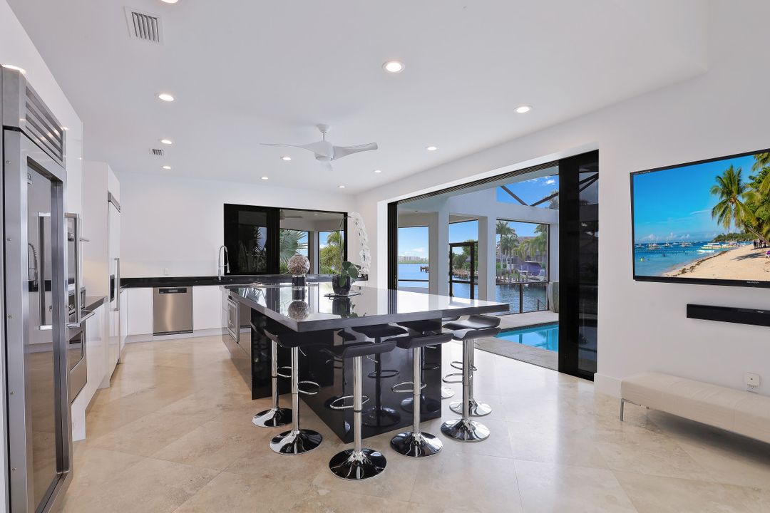 480 Parkhouse Ct, Marco Island, FL 34145