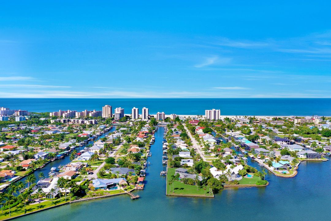 235 Ibis St, Fort Myers Beach, FL 33931