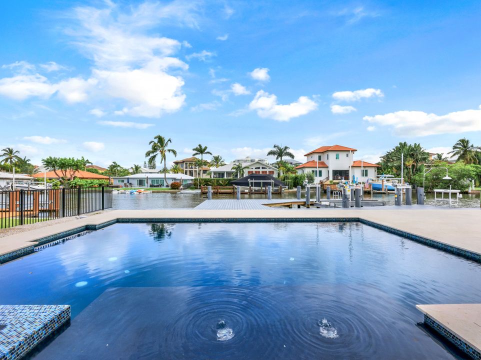 241 Egret Ave, Naples, FL 34108