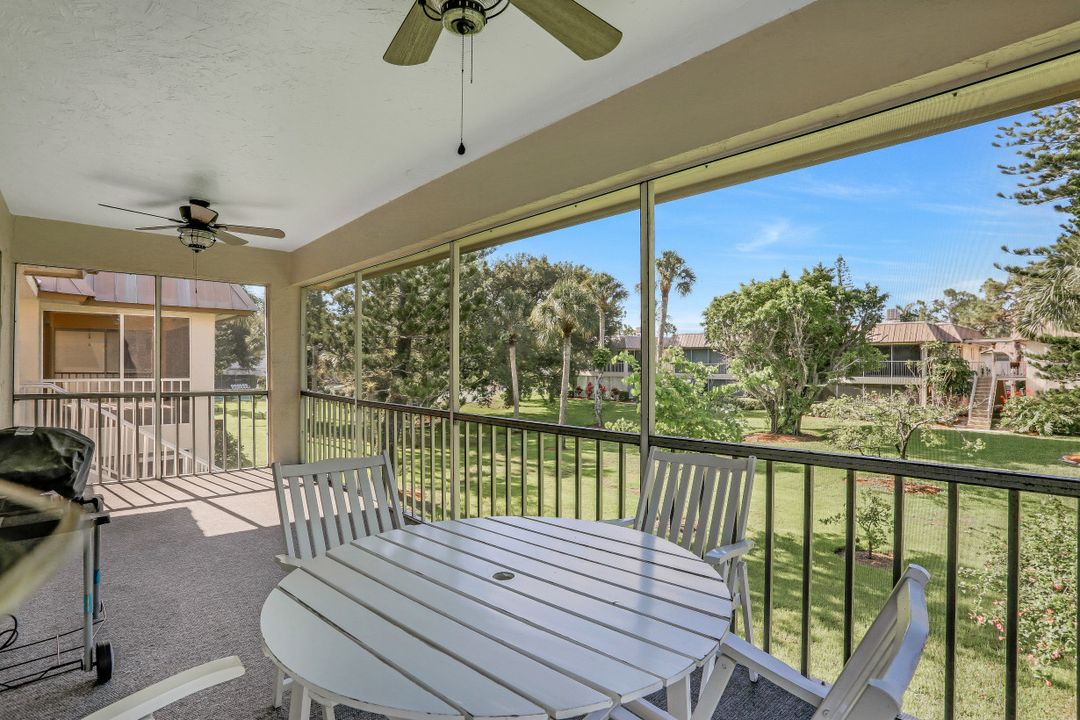 1549 Sandpiper St #92, Naples, FL 34102
