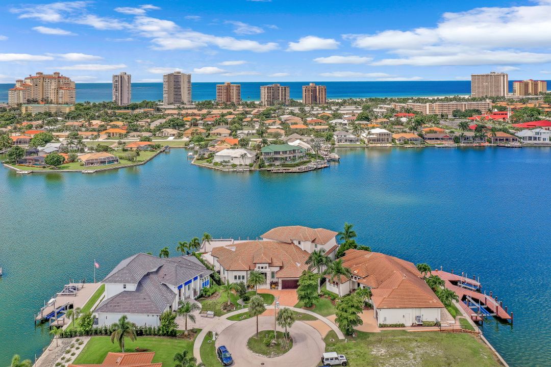 1001 Coronado Ct, Marco Island, FL 34145