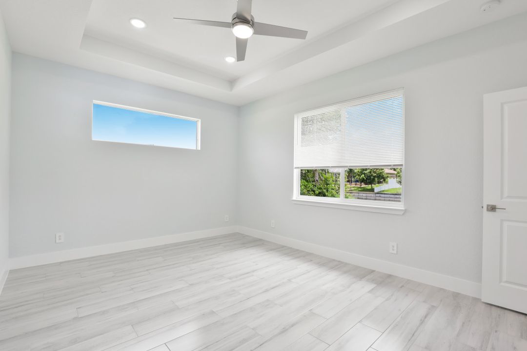 1334 SW Santa Barbara Pl, Cape Coral, FL 33991