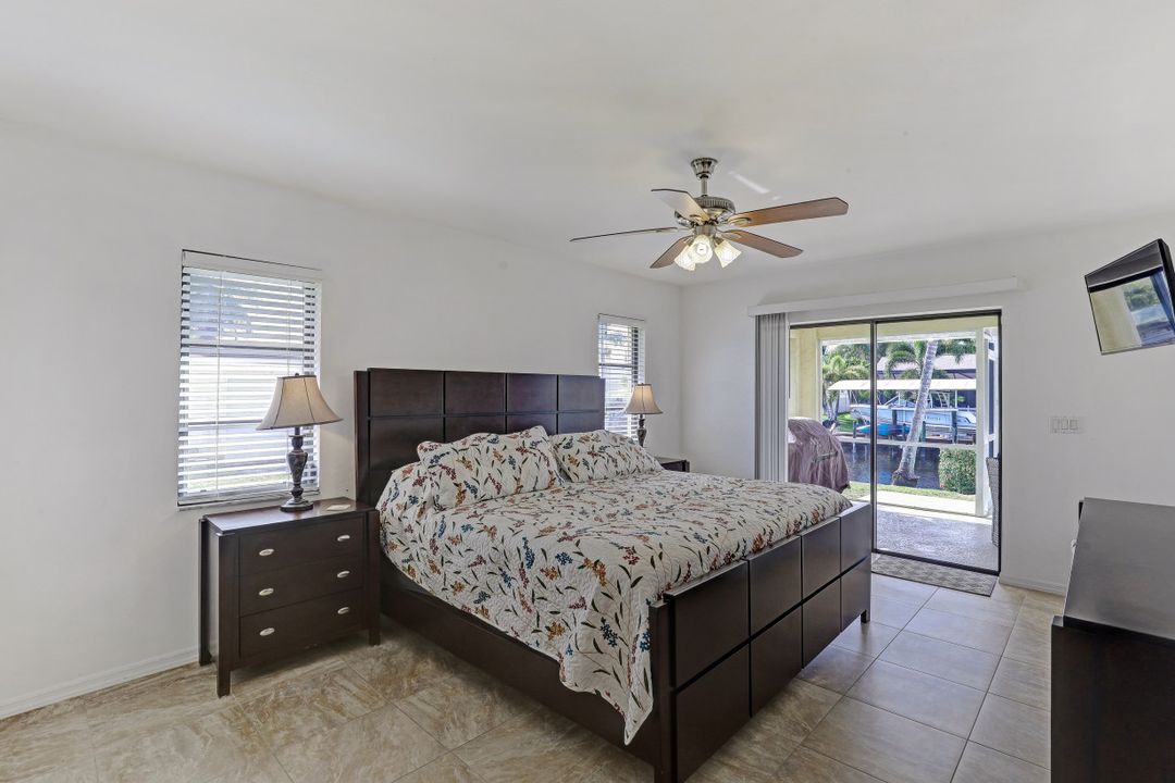 5002 SW 11th Pl, Cape Coral, FL 33914