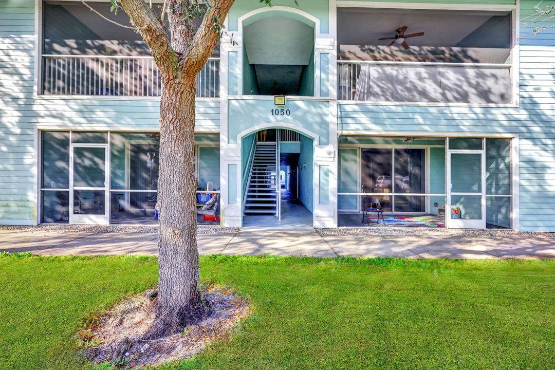 1050 Hancock Creek S Blvd #204, Cape Coral, FL 33909