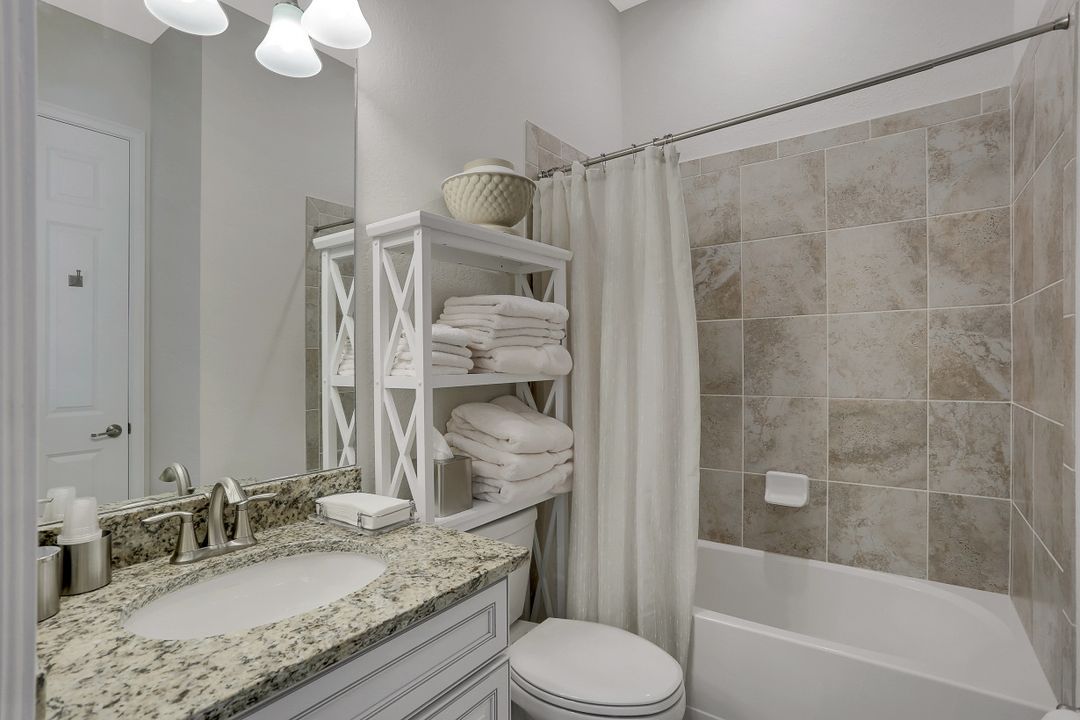 2296 Somerset Pl, Naples, FL 34120