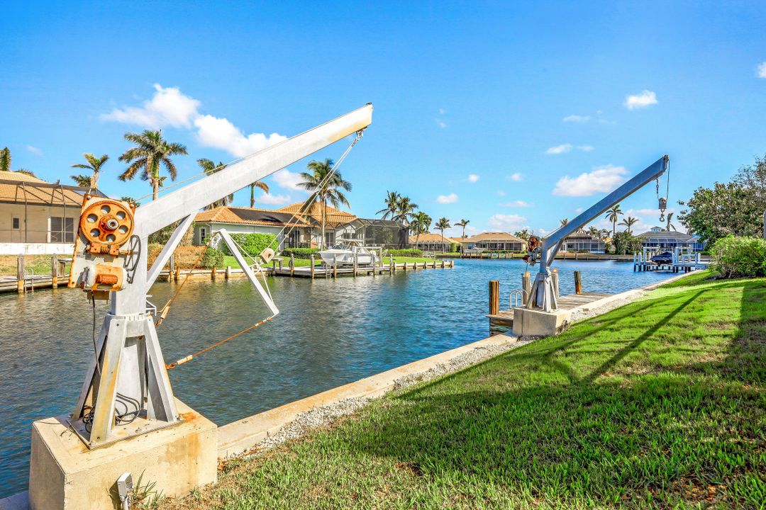 1120 Dana Ct, Marco Island, FL 34145