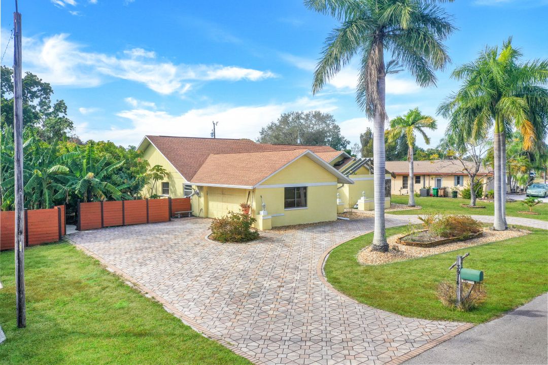 3914 SE 4th Ave, Cape Coral, FL 33904