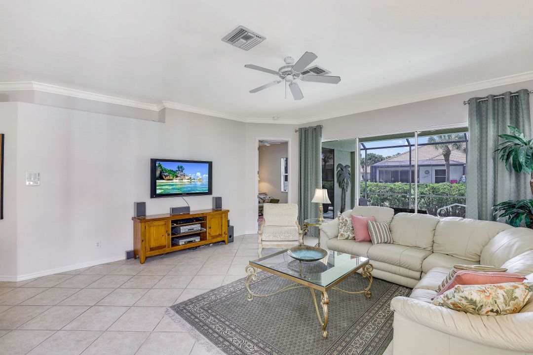 12655 Fox Ridge Dr, Bonita Springs, FL 34135