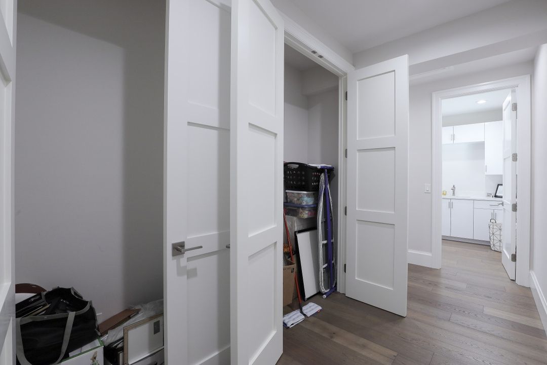 4501 Silver Fox Dr, Naples, FL 34119