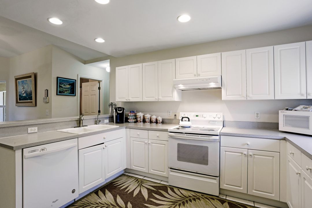 3517 SW 3rd Terrace, Cape Coral, FL 33991