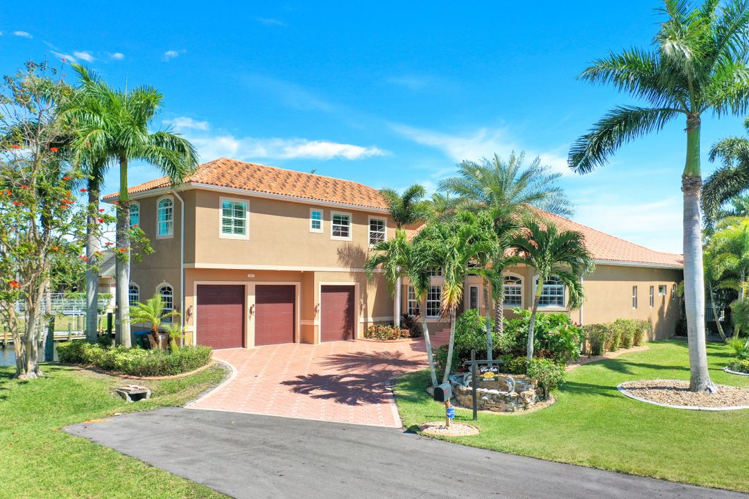 5343 SW 10th Ave, Cape Coral, FL 33914