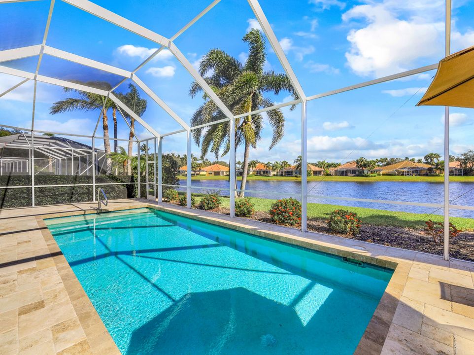 4334 Queen Elizabeth Way, Naples, FL 34119