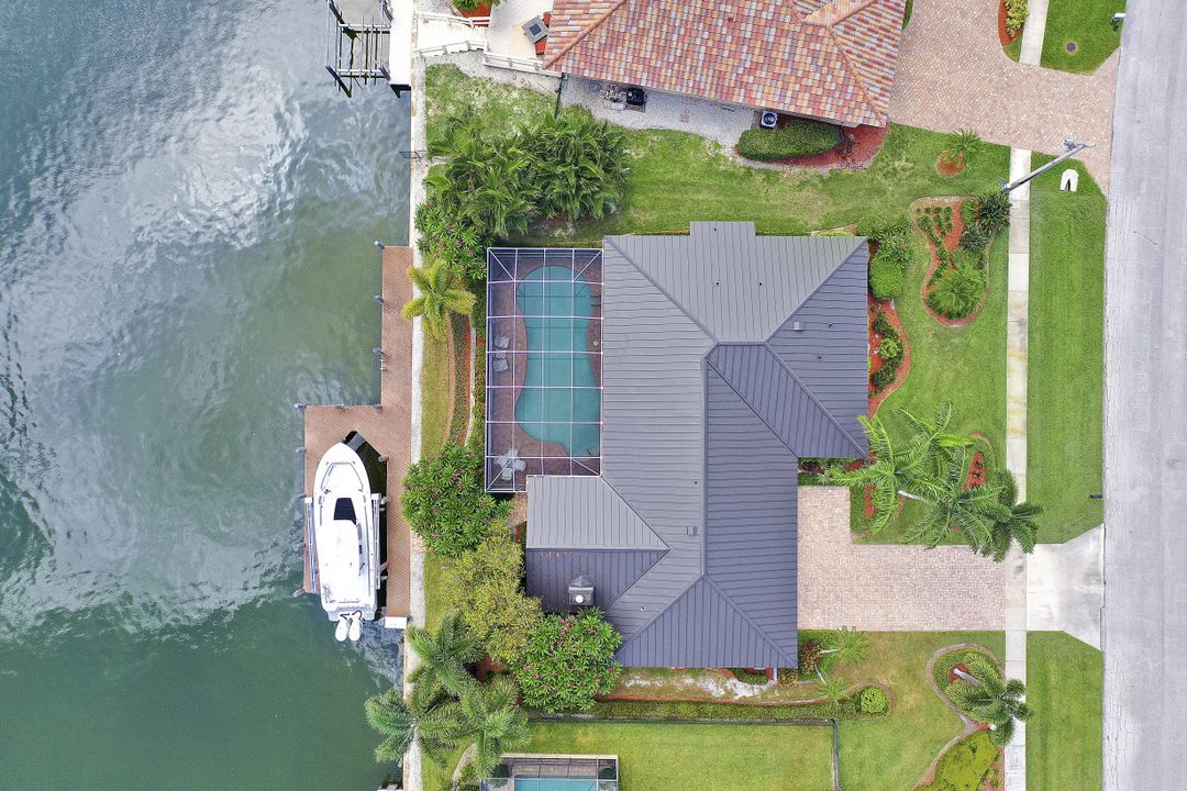 427 Nassau Ct, Marco Island, FL 34145