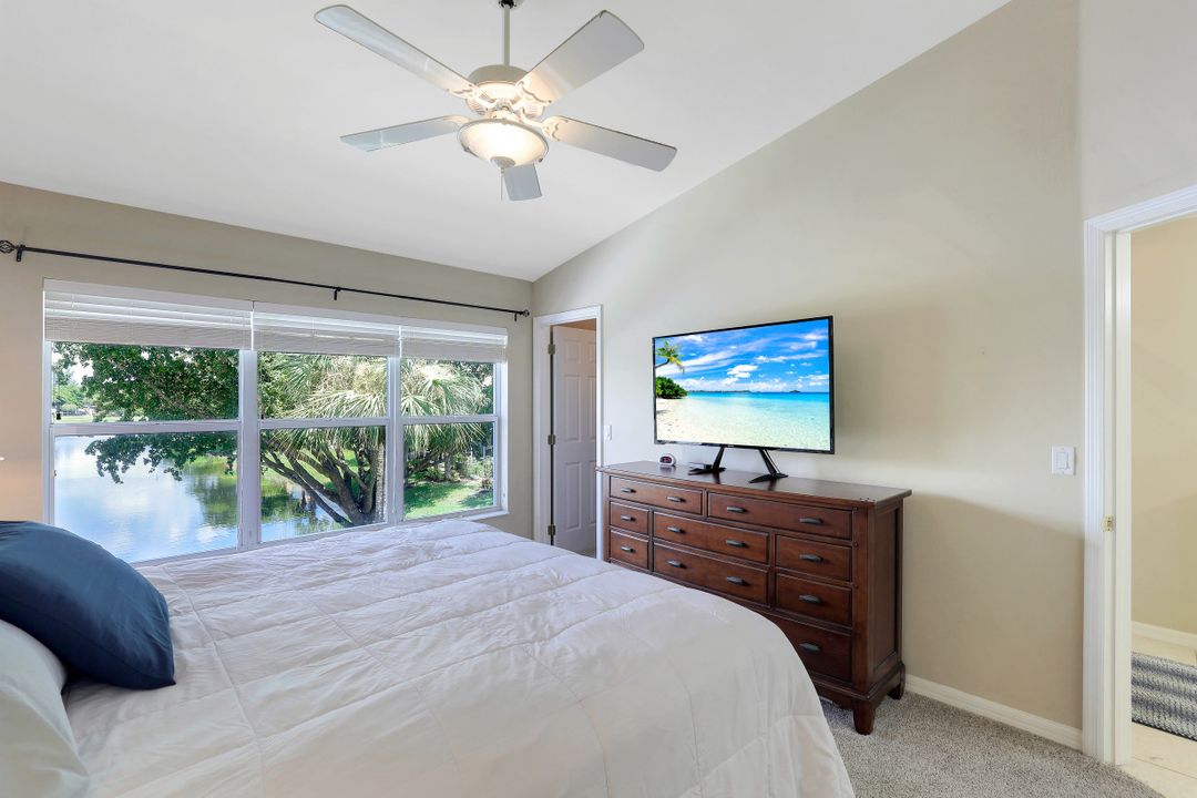 8381 Village Edge Cir  #4, Fort Myers, FL 33919