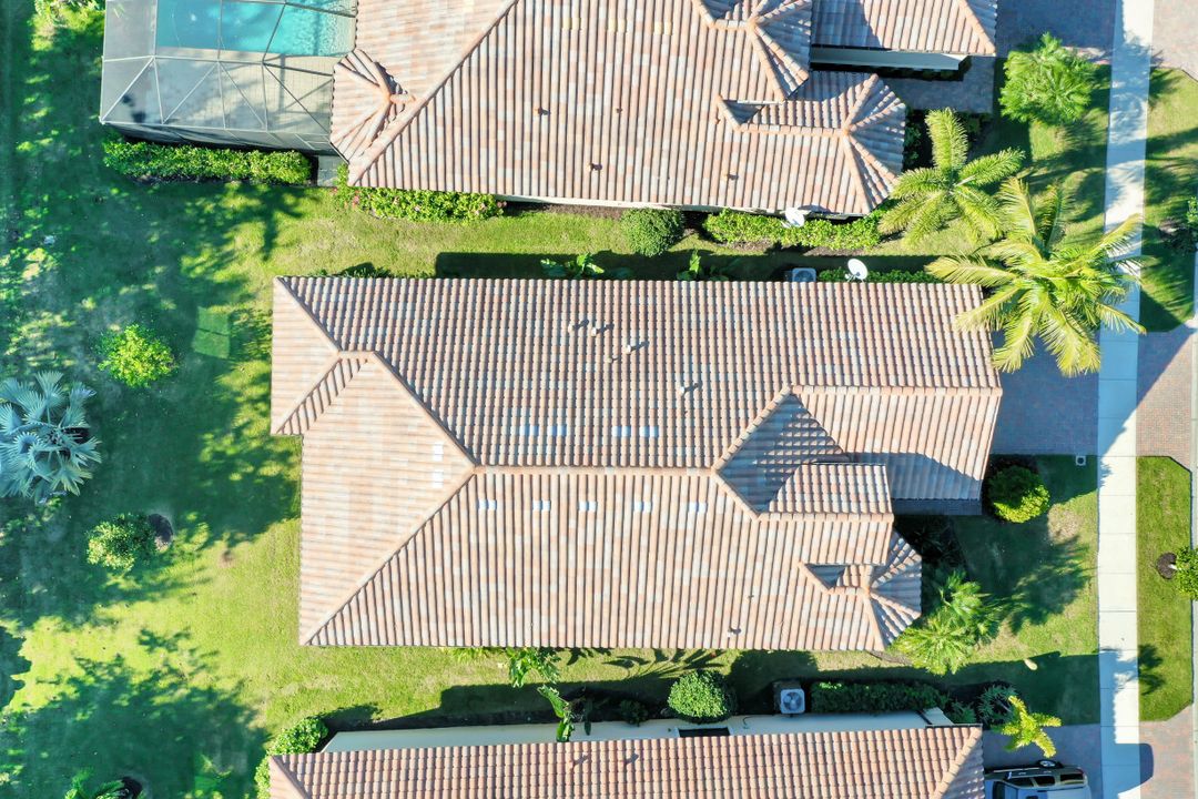 9037 Isla Bella Cir, Bonita Springs, FL 34135