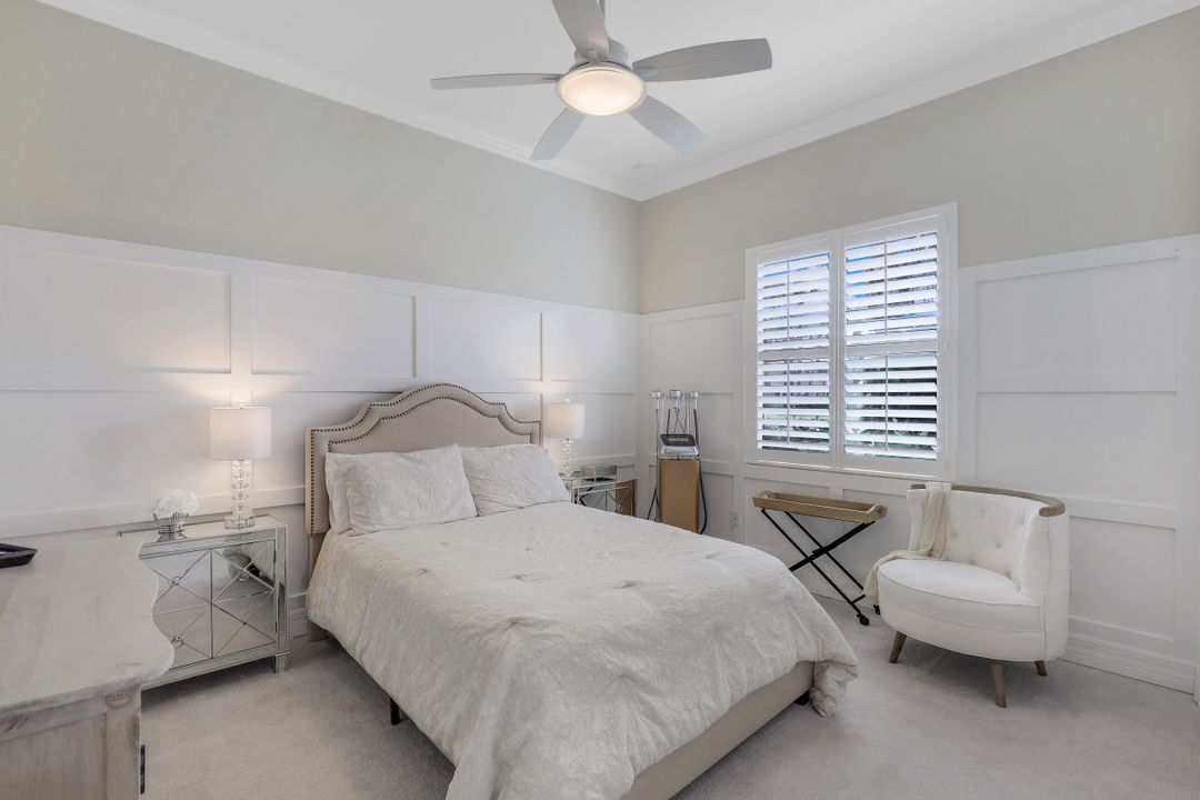 6558 Monterey Point, Naples, FL 34105