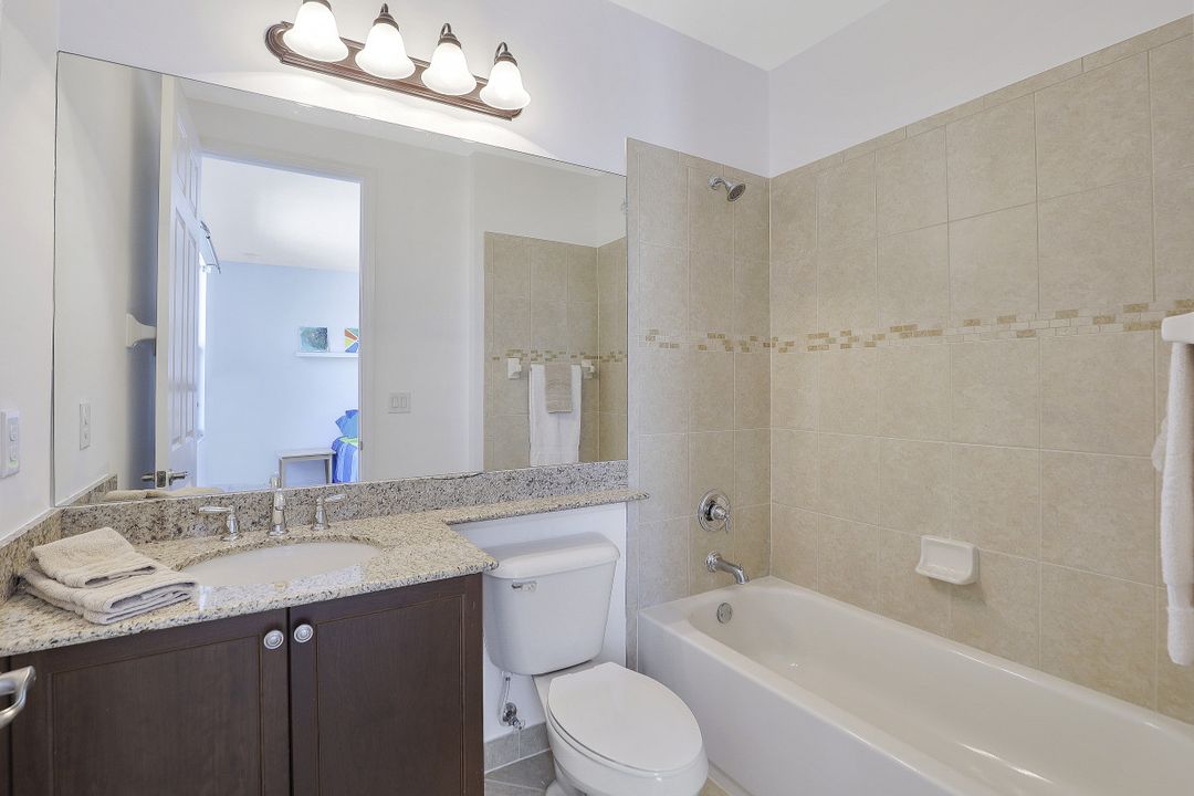 3718 Pleasant Springs Dr, Naples, FL 34119