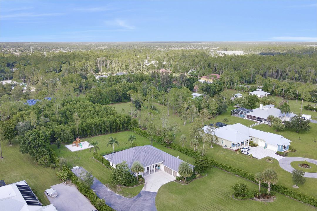 5931 Spanish Oaks Ln, Naples, FL 34119