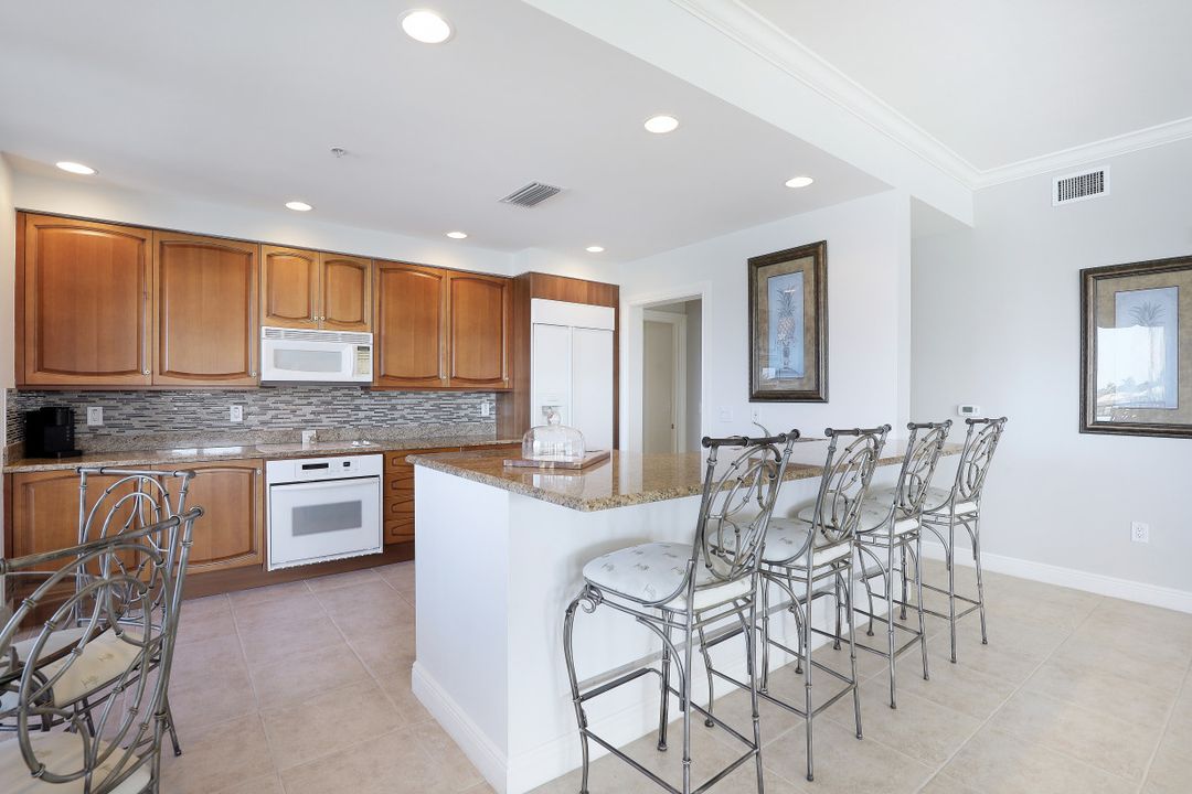 760 N Collier Blvd #404, Marco Island, FL 34145