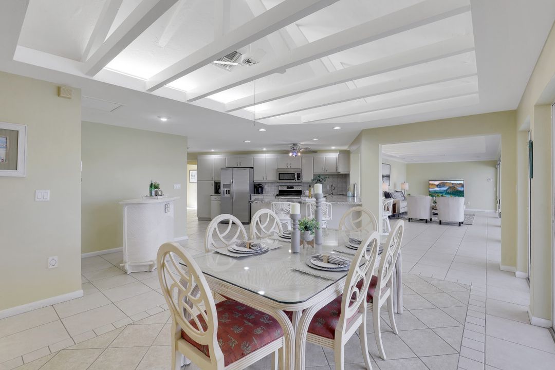 105 Bayshore Dr, Cape Coral, FL 33904