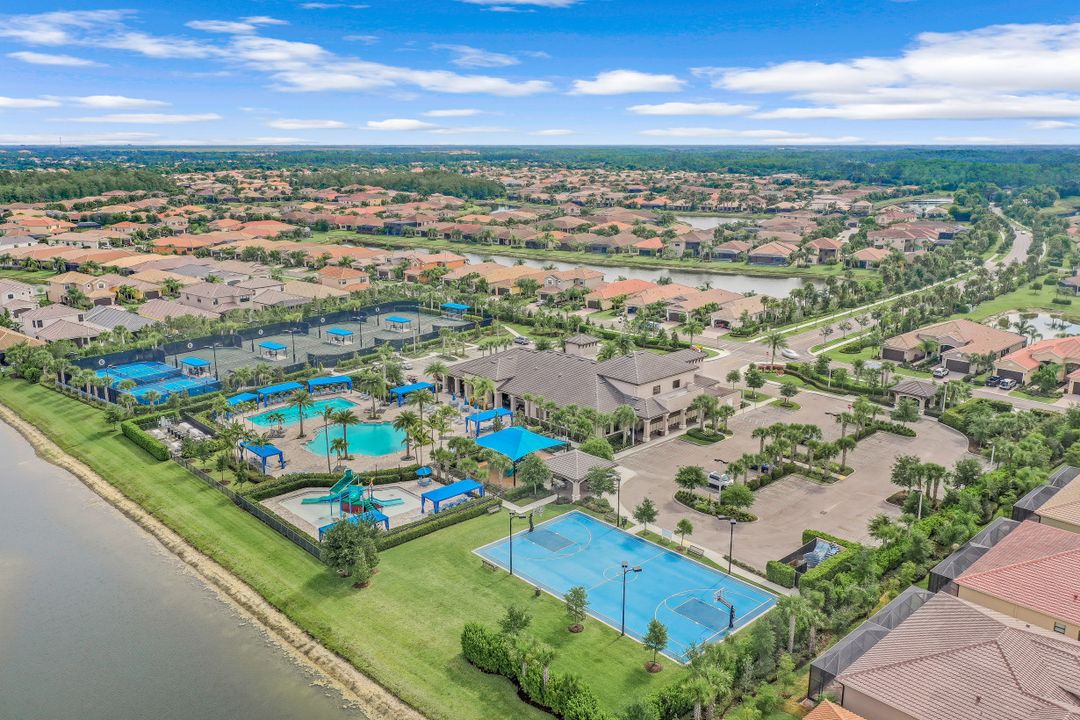 11691 Stonecreek Cir, Fort Myers, FL 33913