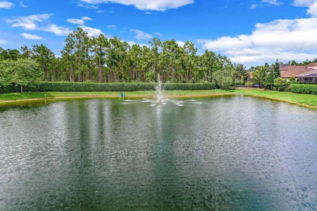 14713 Reserve Ln, Naples, FL 34109