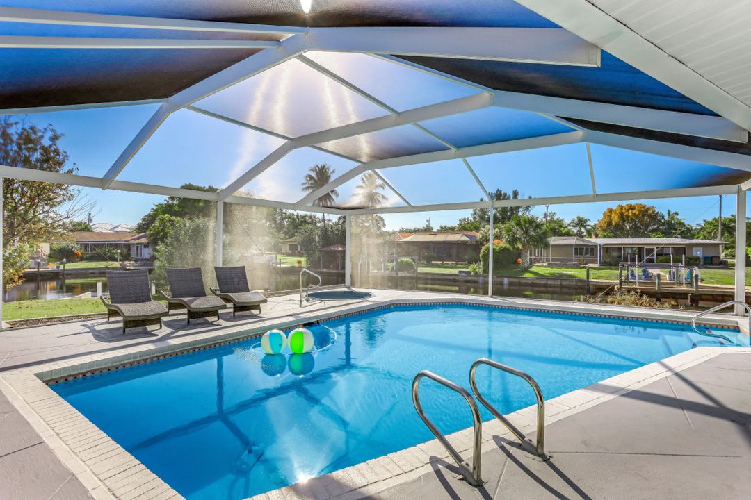 1144 Lincoln Ct, Cape Coral, FL 33904