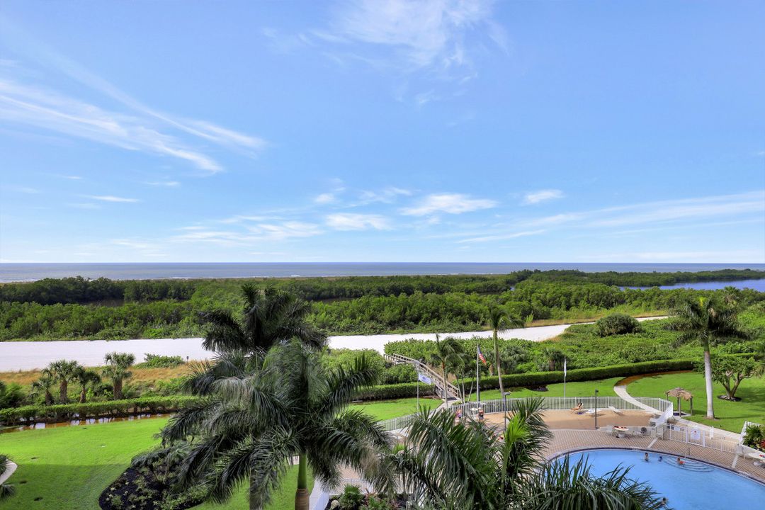 380 Seaview Ct #403, Marco Island, FL 34145