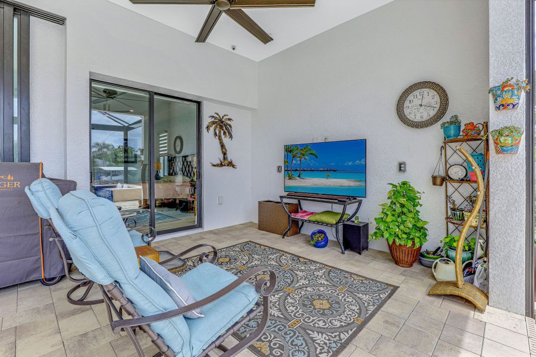 5405 SW 17th Ave, Cape Coral, FL 33914